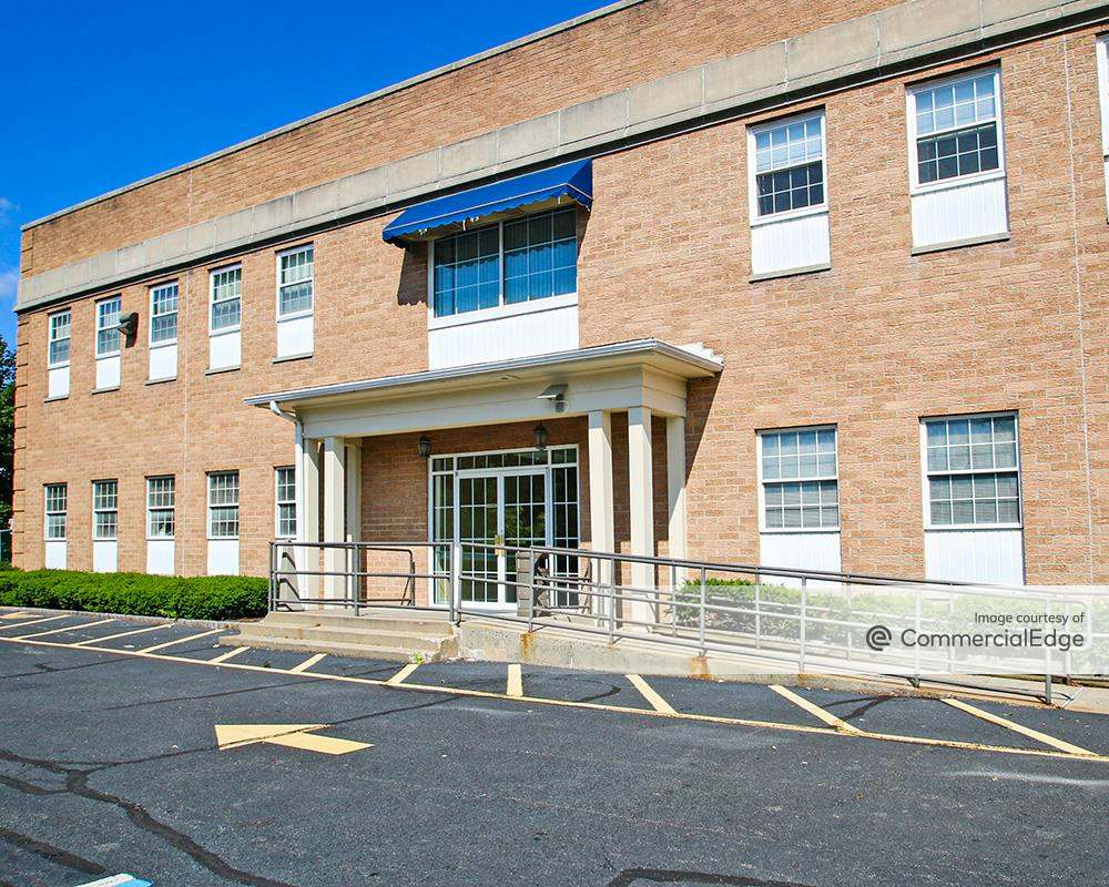 Clifton Professional Plaza 1033 Clifton Avenue, Clifton, NJ Office